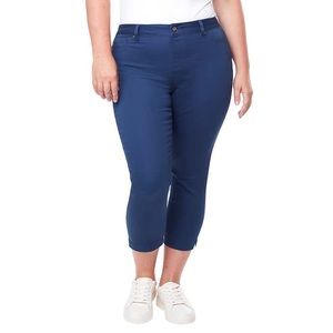 Up! - Women’s Pull-on Crop Pant